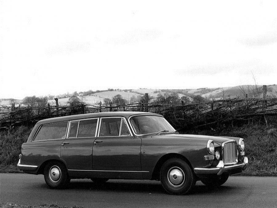  Vanden Plas Princess 4-Litre R Countryman 1966 года  (фото 1 из 1)